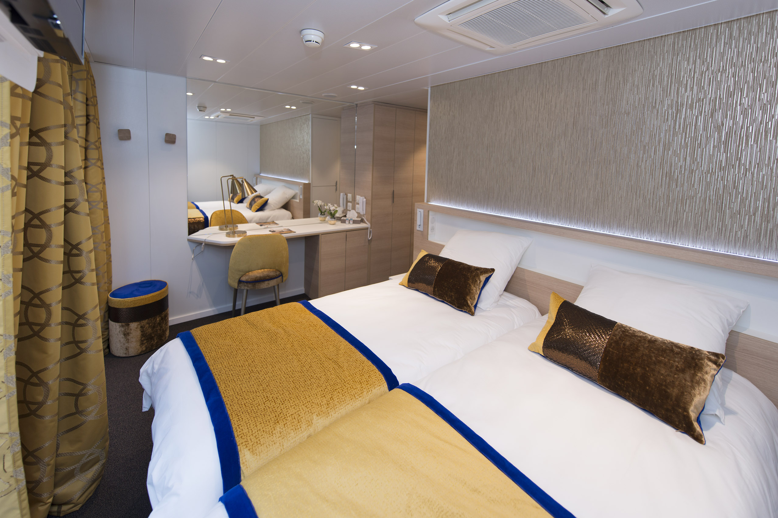 CroisiEurope MS Symphonie Cabin 4.jpg